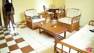 Thesentinelblack - Une petite ebene se fait desosser par un enorme black