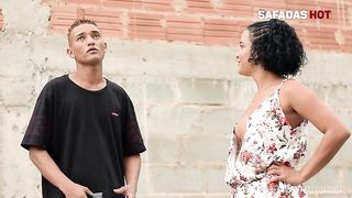 Novinha gostosa dando pro pedreiro