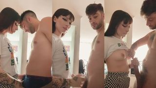 NOVIOS FOLLANDO EN LA COCINA