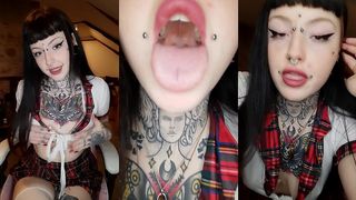 GIANTESS OUR ASSIGNMENT IS BASED ON THE HUMAN DIGESTIVE SYSTEM, YOU ARE MY PARTNER FOR THE PROJECT!