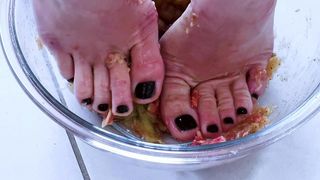 MY MESSY SOLES ARE READY TO BE LICKED