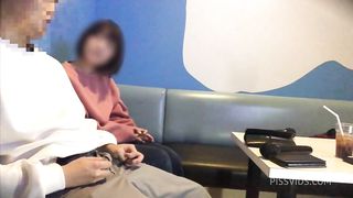 Tind◯rで出会った人妻とカラオケ行ってお互いにヤりたいフェロモンが沢山出ているのを察知してその場で我慢できずに、、