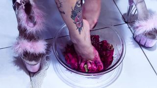 MY MESSY PINK FEET WILL ALWAYS HAVE YOU CRAVING MORE