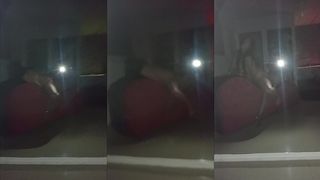 EN EL.MOTEL CON MI BOMBON