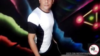 entrou no puteiro comeu a loira na sinuca