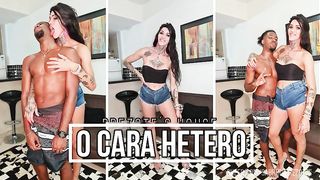 Chamei um hetero curioso pra fuder comigo