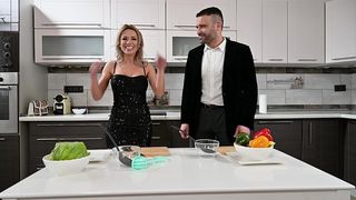 COOKERY SHOW HOST SHALINA DEVINE HALTS FILMING TO ENJOY A DP THREESOME GP3231