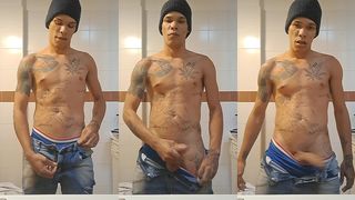 NOVINHO SE TOCANDO NA COZINHA