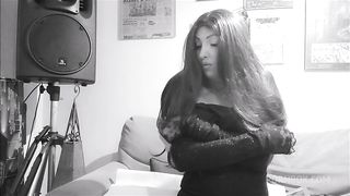 Morticia Addams and her great feet and ass