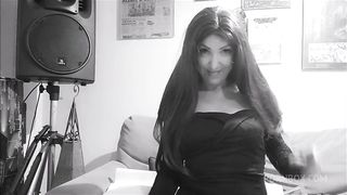Morticia Addams and her great feet and ass
