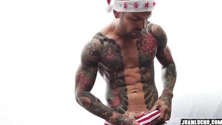 Sexy Juan Lucho Xmas Solo Masturbation