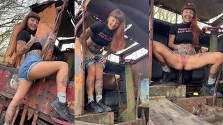 HOT BABE PEES ON ABANDONED TRAIN!