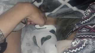 NIGHT 4.- SLEEPY SOCKS OFF