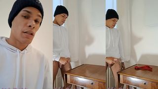 INVADINDO O QUARTO DA TRAVESTIR SABRINA PREZOTTE