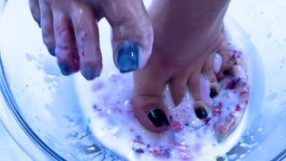 MISS BIMBY S FEET MADE YOUR DESSERT READY