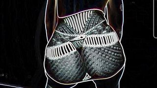 REYMISTERIO422 - TRANS SE LO MONTA BIEN EN UN BANO PUBLICO - 1000315745 - APR 26, 2025