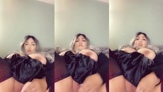 PLAYING WITH MY PRETTY PINK PUSSY