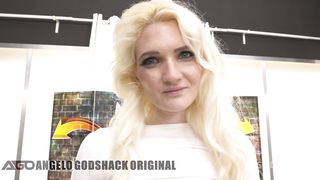 ISIS DIAMOND - 100% HELL(VERY ROUGH WET) DOUBLE FOOT IN PUSSY, EXTREME PUSSY GAPES