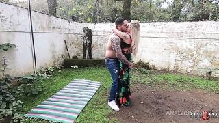 Sortudo fudendo duas loiras gostosas
