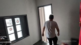 Dando o rabo bem escondidinho