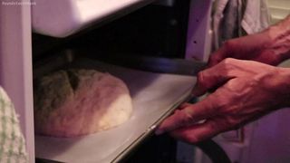 BAKING BREAD: GLOVED FOOD PORN ASMR