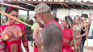 ORGIA DE CARNAVAL COM AS TRANS MUITO ANAL E PUTARIA