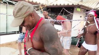 ORGIA DE CARNAVAL COM AS TRANS MUITO ANAL E PUTARIA