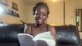 MISS LILIE READS FOR YOU