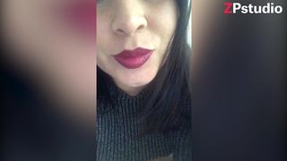 GRACIAS A MIS PAPIS LES DEJO ESTE RICO PACK EN EL BANO DE SUPERMERCADO ADMINTO QUE ME PUSE MUY CACHONDA