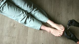 BLACK NITRILE GLOVES TOENAIL CLIPPING SESSION