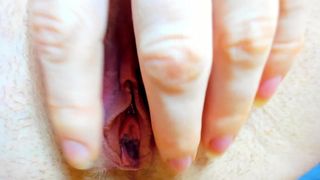 WET PUSSY WIDE-OPENING!