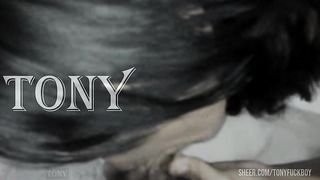 Apenas llevamos una semana de conocernos y ya tiene el culo bien rosado porque le gusta que le de todo los dias y su novio no le da.