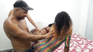 Casal iniciante em uma troca de casal com anal sem protecao.