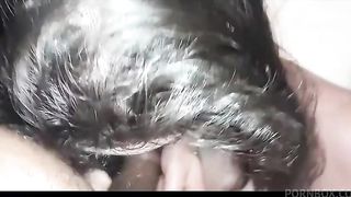 No Brasil dois maridos trocam esposas e quase destroem seus casamentos