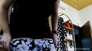 Italian girl fart all over your pretty face smell them all!