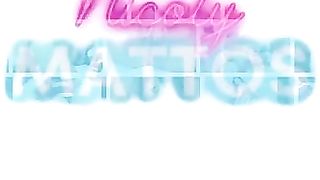 Pega eu Nicoly! - Fa nao quis perder tempo ja chegou dando o pau pra sentar