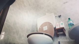 Orgasm and big pee on the toilet 4K