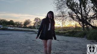 NERDY GIRL GIVES CAR BLOWJOB POV CUM IN MOUTH CUM WALKING