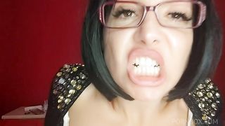 burps and farts while I take you between the tits