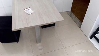 Gozei com ele enfiando o pau na minha garganta