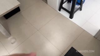 Gozei com ele enfiando o pau na minha garganta