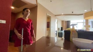 JOHNTRONX- FUCKING MY MAID IN HONG KONG AND FINISH WITH CREAMPIE