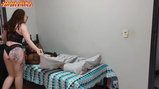 ESTAVA COM MUITO TEZAO E MEU MARIDO PREFERIU IR TRABALHAR EM VEZ DE MIM FUDER BEM GOSTOSO EU ESTAVA MALUCA PARA SER FODIDA BEM GOSTOSO