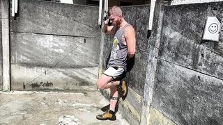 OPS RASGOU MINHA CALCA E MEU PERSONAL RASGOU MEU CU