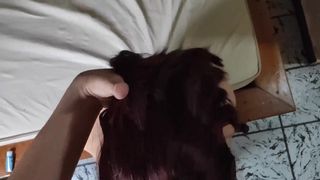 SAFADA DEIXANDO O CORNO EM CASA ENQUANTO CHUPA O PIROCUDO