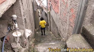 Peguei a mae peituda do meu amigo antes do futebol