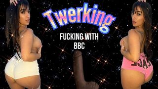 HOT BIG ASS LATINA HUMPING HER PILLOW TWERING AND RIDING ON HER BBC TRY NOT TO CUM