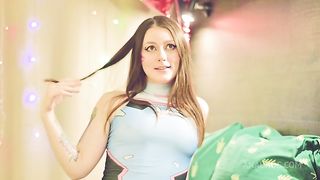 Young slut D.Va cums several times and stretches her pussy and ass with alien dildo until creampie
