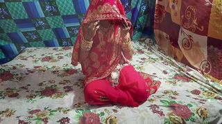 MARRIED HASBAND WIFE HOUSE HONEYMOON ON BEDROOM FUCKING FIRST DIRTY TALK