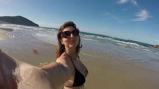 CONHECI UM SURFISTA NA BEIRA DA PRAIA E LEVEI PRO AIRBNB